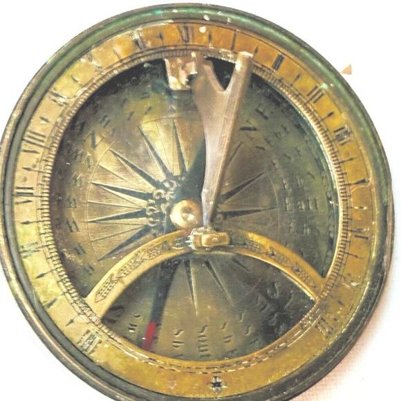 Vintage Brass Sundial Compass with Roman Numerals – Nautical Collectible 3.5” - Picture 2 of 4